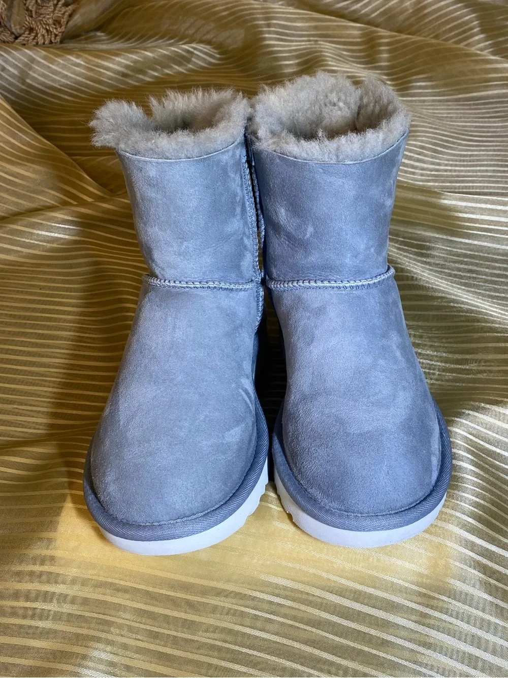 UGG Women's Short Boots Bow in Silver Blue Suede Genuine leather and fur, size 9